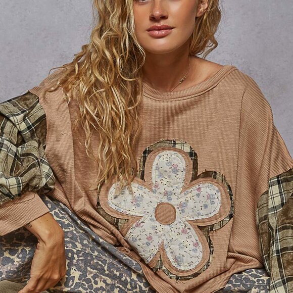 #117 POL Round Neck Balloon Sleeve Top - Picture 5 of 7